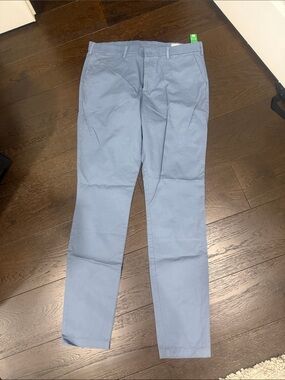 NWT - Gap Modern Khakis in Skinny Fit with GapFlex - 38 x 36
